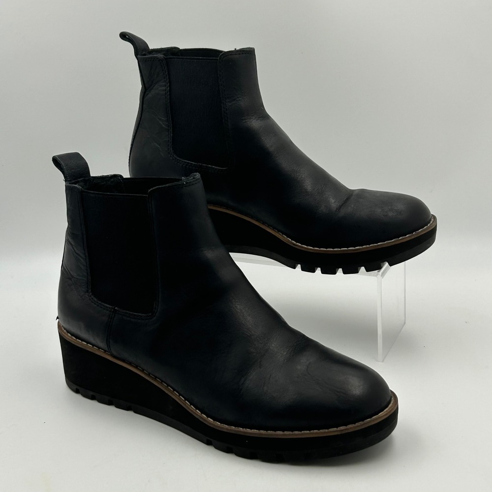 Eileen Fisher Cozy Shearling Chelsea Wedge Boots 8 Black Leather Lug Gorpcore